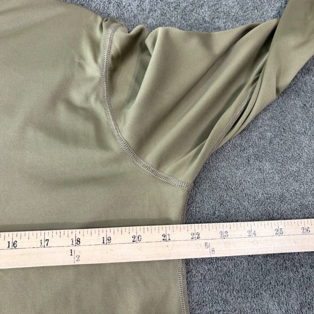 Milliken Undershirt Men Medium Green ECWCS Gen III Level 1 Base Layer Thumbholes